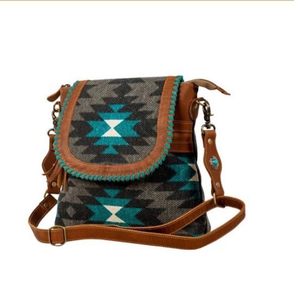 MYRA Starfire Shoulder Bag